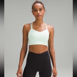 NWT lululemon Like a Cloud Longline Bra *Light
Support, B/C Cup, Size 6